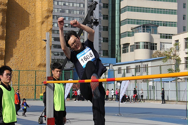 中国铁道科学研究院电子技术研究所第一届职工运动会、跳高比赛